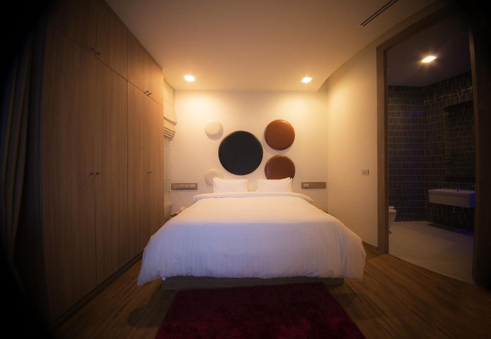 Nakhonratchasima The Beverly Hills Hotel מראה חיצוני תמונה