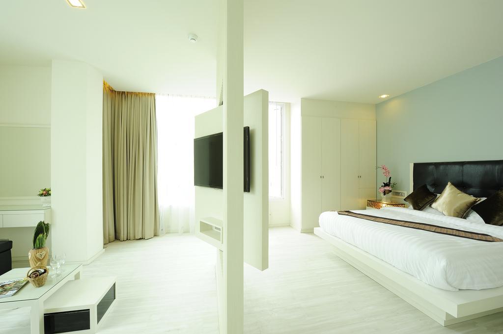 Nakhonratchasima The Beverly Hills Hotel מראה חיצוני תמונה
