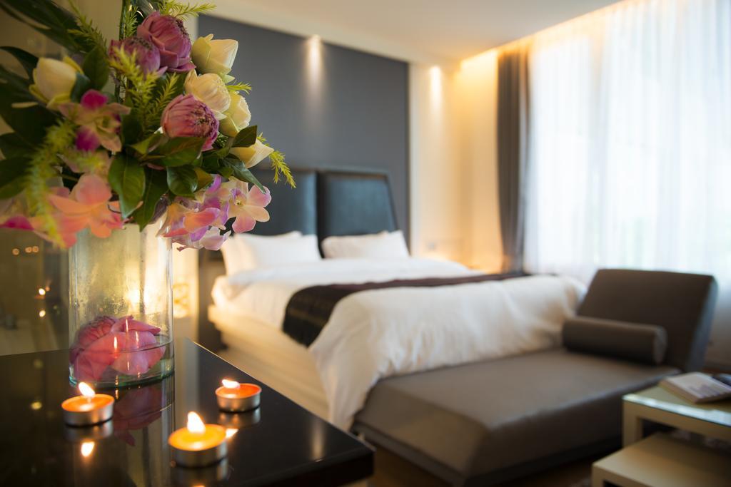 Nakhonratchasima The Beverly Hills Hotel מראה חיצוני תמונה